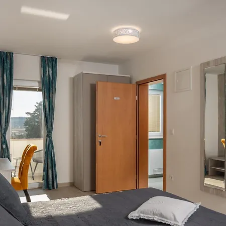 Family Resort Santa Maria - Happy Rentals Stara Novalja Exterior photo