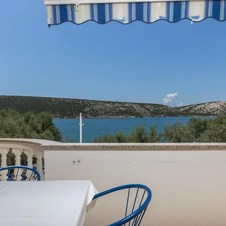 Family Resort Santa Maria - Happy Rentals Stara Novalja Exterior photo
